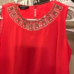 🌻NEW LISTING🌞🌻 Gorgeous Bebe detailed top